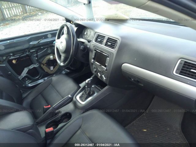 Photo 4 VIN: 3VWD07AJ2EM380283 - VOLKSWAGEN JETTA SEDAN 