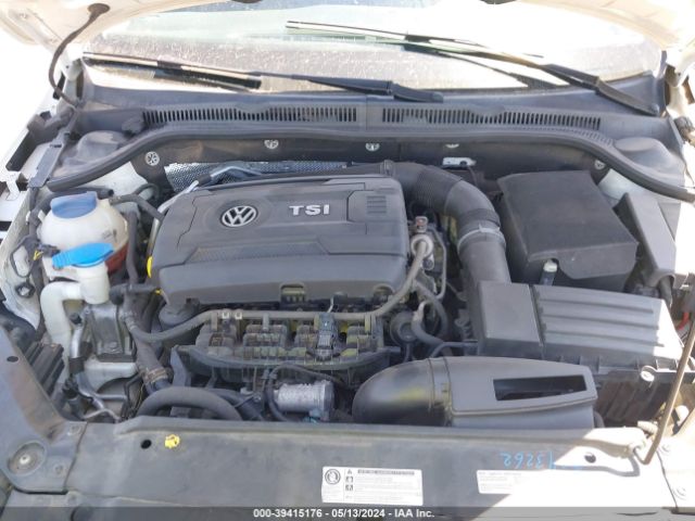 Photo 9 VIN: 3VWD07AJ3EM357465 - VOLKSWAGEN JETTA 