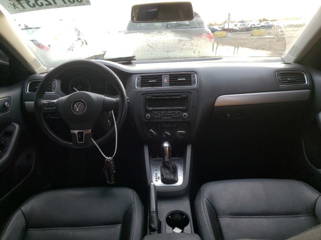 Photo 8 VIN: 3VWD07AJ3EM372029 - VOLKSWAGEN JETTA SE 