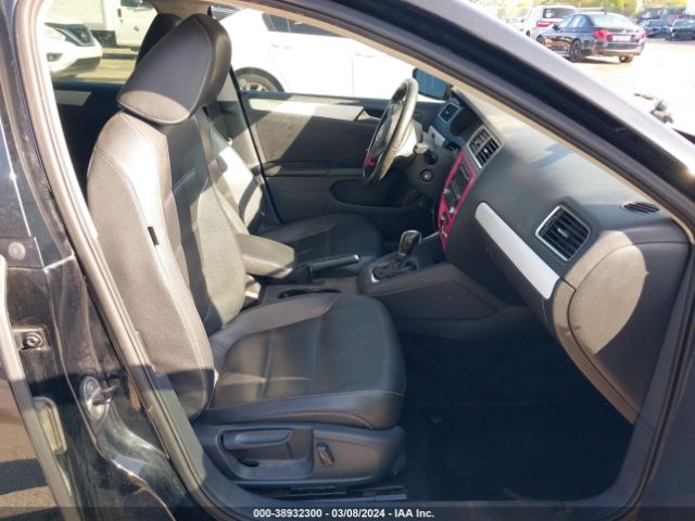 Photo 4 VIN: 3VWD07AJ4EM202262 - VOLKSWAGEN JETTA 