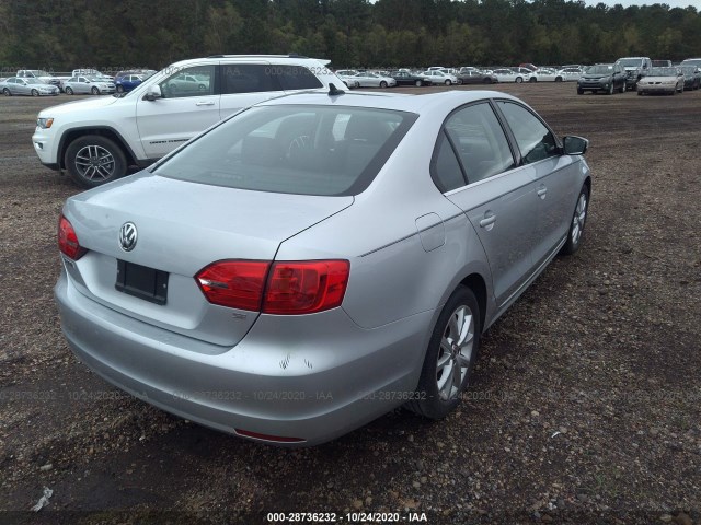 Photo 3 VIN: 3VWD07AJ4EM257570 - VOLKSWAGEN JETTA SEDAN 