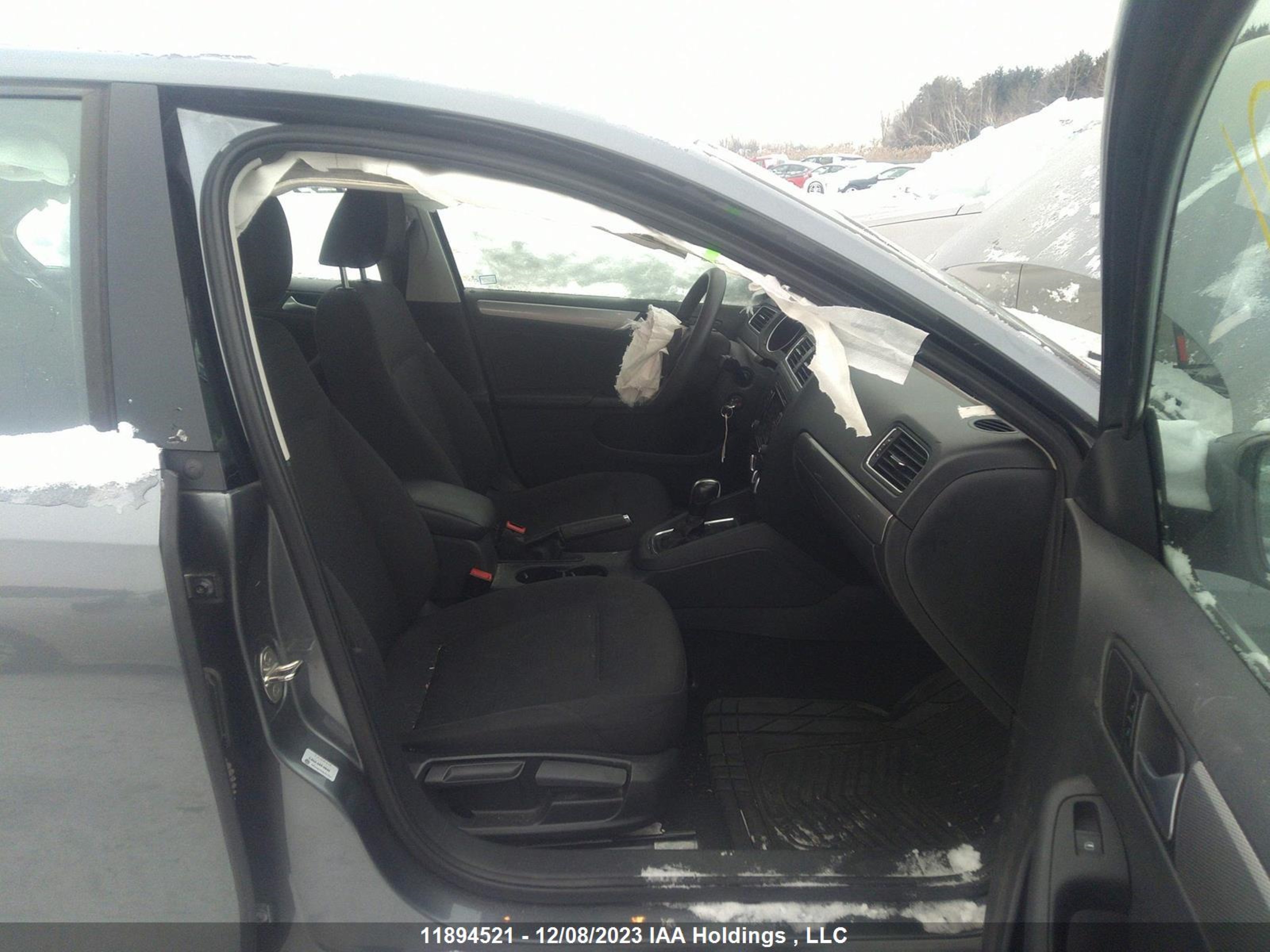 Photo 4 VIN: 3VWD07AJ4FM251771 - VOLKSWAGEN JETTA 