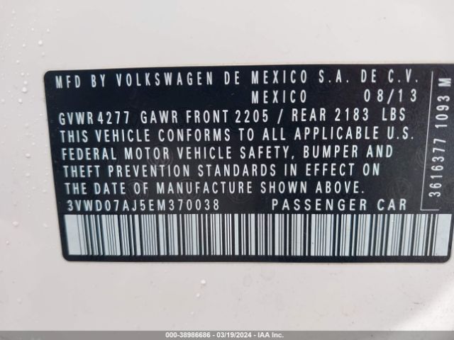 Photo 8 VIN: 3VWD07AJ5EM370038 - VOLKSWAGEN JETTA 