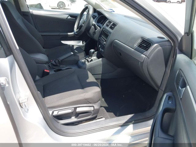 Photo 4 VIN: 3VWD07AJ5FM302095 - VOLKSWAGEN JETTA 