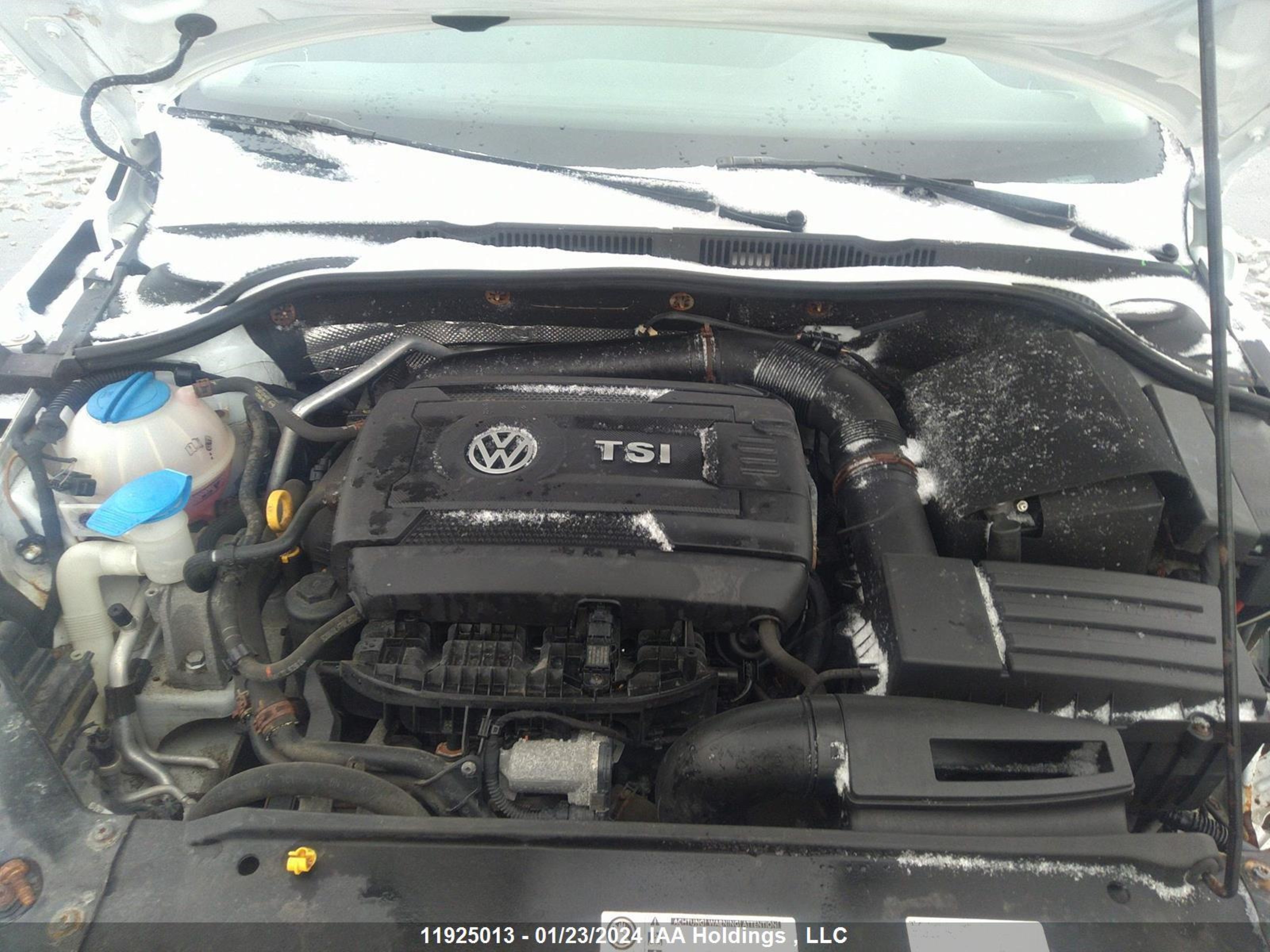 Photo 9 VIN: 3VWD07AJ5FM349529 - VOLKSWAGEN JETTA 