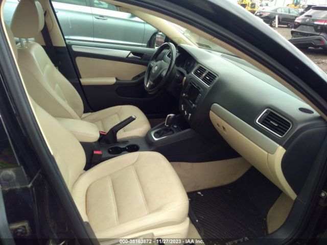 Photo 4 VIN: 3VWD07AJ6EM276816 - VOLKSWAGEN JETTA 