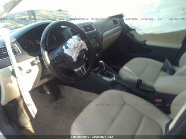 Photo 4 VIN: 3VWD07AJ6EM284575 - VOLKSWAGEN JETTA SEDAN 