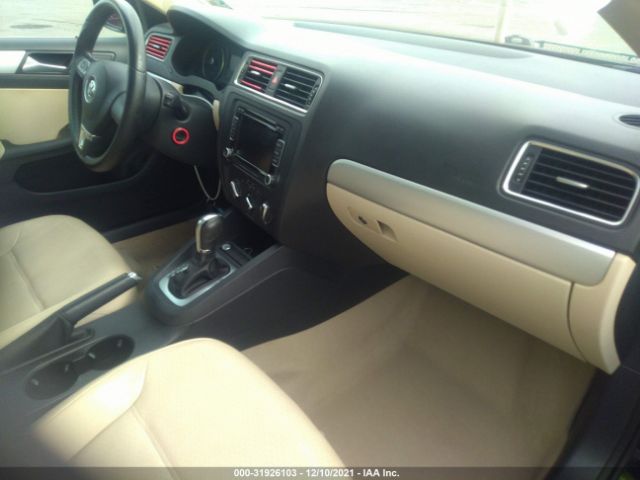 Photo 4 VIN: 3VWD07AJ6EM432739 - VOLKSWAGEN JETTA SEDAN 