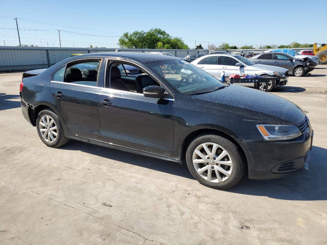 Photo 3 VIN: 3VWD07AJ7EM367920 - VOLKSWAGEN JETTA 