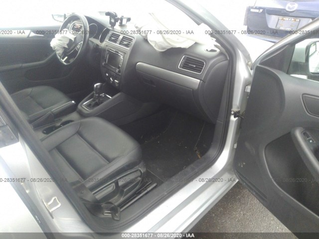 Photo 4 VIN: 3VWD07AJ7FM255054 - VOLKSWAGEN JETTA 