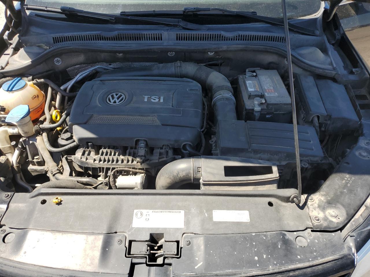 Photo 10 VIN: 3VWD07AJ8EM354108 - VOLKSWAGEN JETTA 