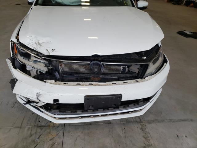 Photo 8 VIN: 3VWD07AJ8FM407648 - VOLKSWAGEN JETTA 