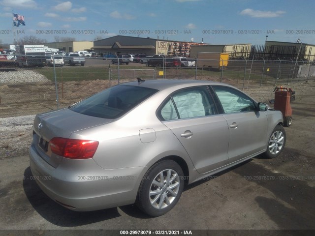 Photo 3 VIN: 3VWD07AJ9EM289026 - VOLKSWAGEN JETTA SEDAN 