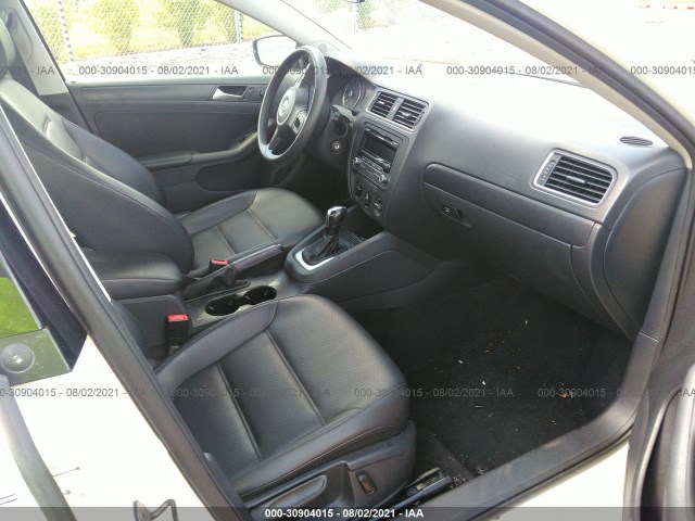 Photo 4 VIN: 3VWD07AJ9EM382435 - VOLKSWAGEN JETTA SEDAN 