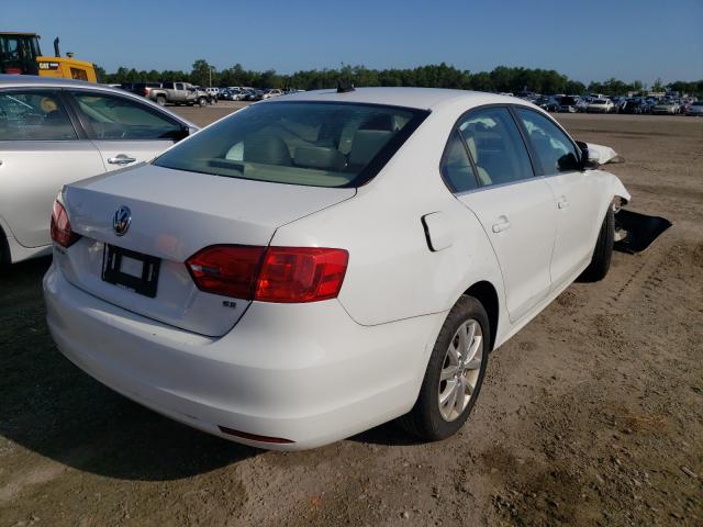 Photo 3 VIN: 3VWD07AJ9EM432878 - VOLKSWAGEN JETTA SE 