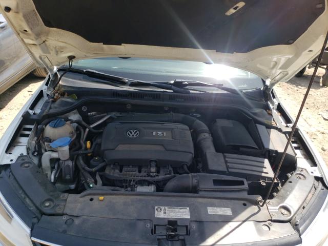 Photo 6 VIN: 3VWD07AJ9FM302391 - VOLKSWAGEN JETTA SE 