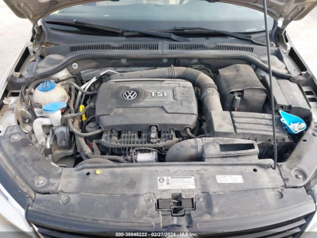 Photo 9 VIN: 3VWD07AJXEM259467 - VOLKSWAGEN JETTA 