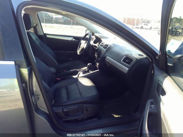 Photo 4 VIN: 3VWD07AJXEM316895 - VOLKSWAGEN JETTA SEDAN 