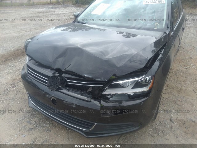 Photo 5 VIN: 3VWD07AJXEM323751 - VOLKSWAGEN JETTA 