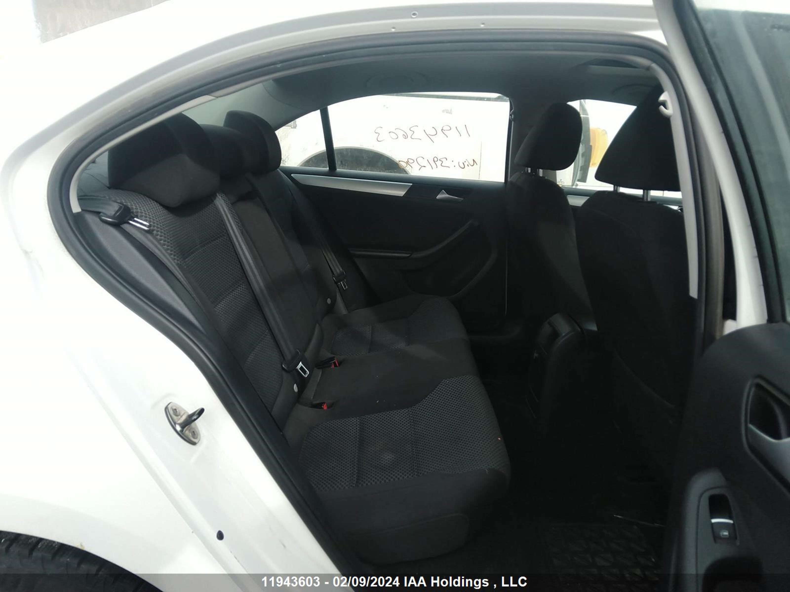 Photo 7 VIN: 3VWD07AJXEM391290 - VOLKSWAGEN JETTA 