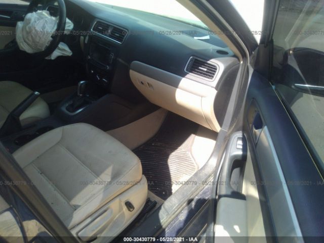 Photo 4 VIN: 3VWD07AJXEM432503 - VOLKSWAGEN JETTA SEDAN 