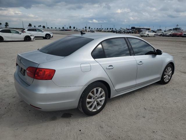 Photo 2 VIN: 3VWD07AJXEM437670 - VOLKSWAGEN JETTA SE 