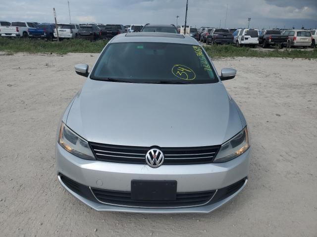 Photo 4 VIN: 3VWD07AJXEM437670 - VOLKSWAGEN JETTA SE 