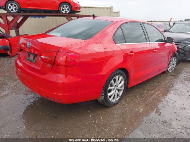 Photo 3 VIN: 3VWD07AJXEM437930 - VOLKSWAGEN JETTA SEDAN 