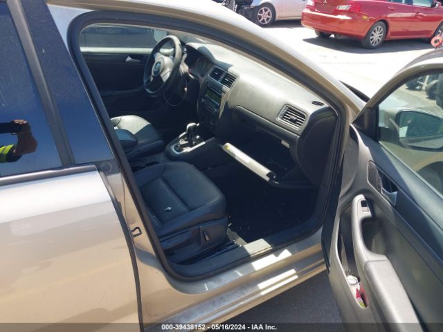 Photo 4 VIN: 3VWD17AJ0EM243503 - VOLKSWAGEN JETTA 