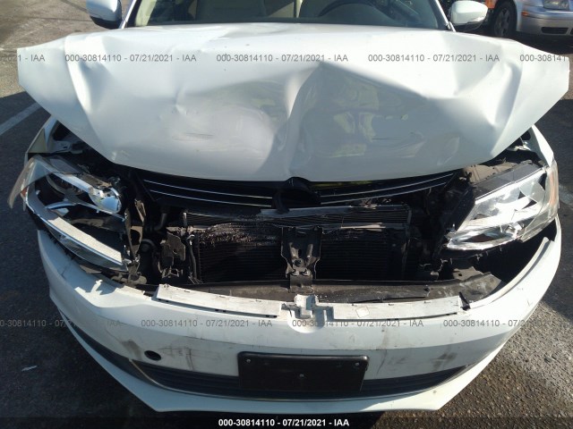 Photo 5 VIN: 3VWD17AJ0EM422740 - VOLKSWAGEN JETTA SEDAN 