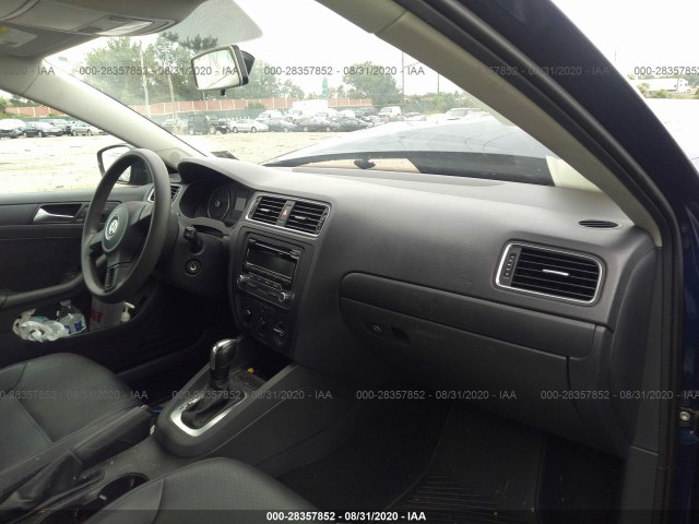 Photo 4 VIN: 3VWD17AJ0EM426819 - VOLKSWAGEN JETTA 