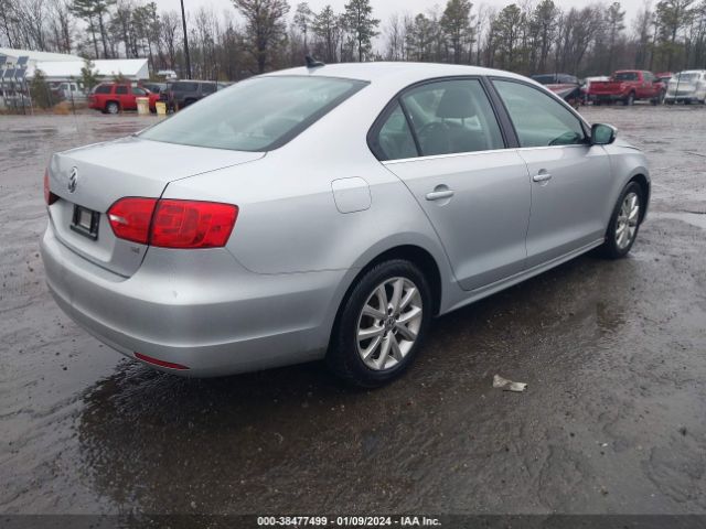 Photo 3 VIN: 3VWD17AJ0EM442129 - VOLKSWAGEN JETTA 