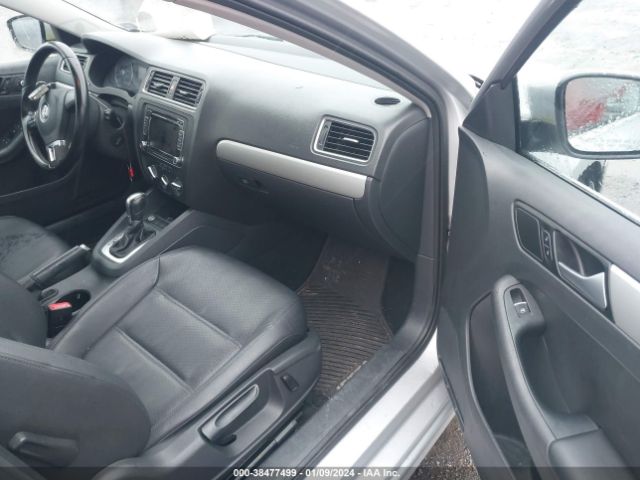 Photo 4 VIN: 3VWD17AJ0EM442129 - VOLKSWAGEN JETTA 