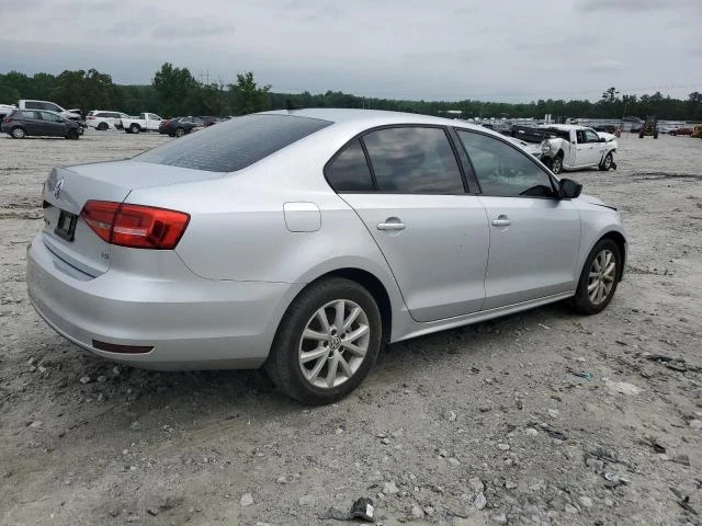 Photo 2 VIN: 3VWD17AJ1FM330103 - VOLKSWAGEN JETTA SE 