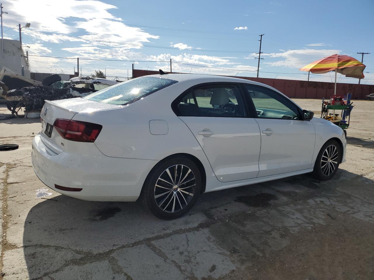 Photo 2 VIN: 3VWD17AJ1GM246171 - VOLKSWAGEN JETTA 