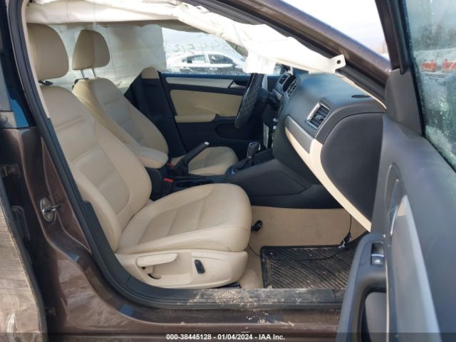 Photo 4 VIN: 3VWD17AJ2EM376781 - VOLKSWAGEN JETTA 