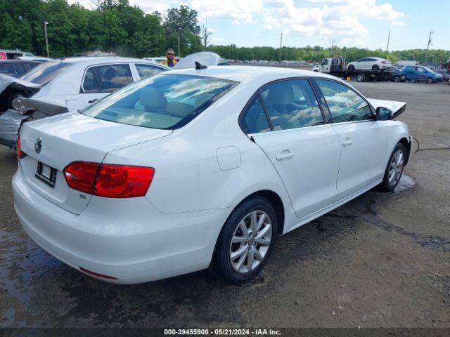 Photo 3 VIN: 3VWD17AJ2EM429060 - VOLKSWAGEN JETTA 