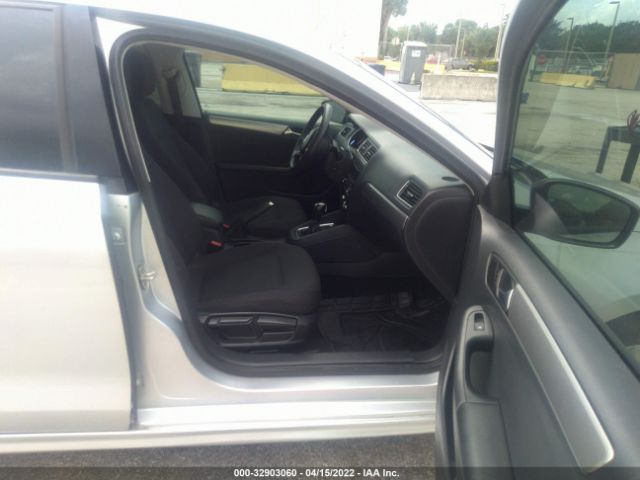 Photo 4 VIN: 3VWD17AJ2FM291585 - VOLKSWAGEN JETTA SEDAN 