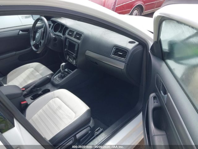 Photo 4 VIN: 3VWD17AJ2GM405165 - VOLKSWAGEN JETTA 