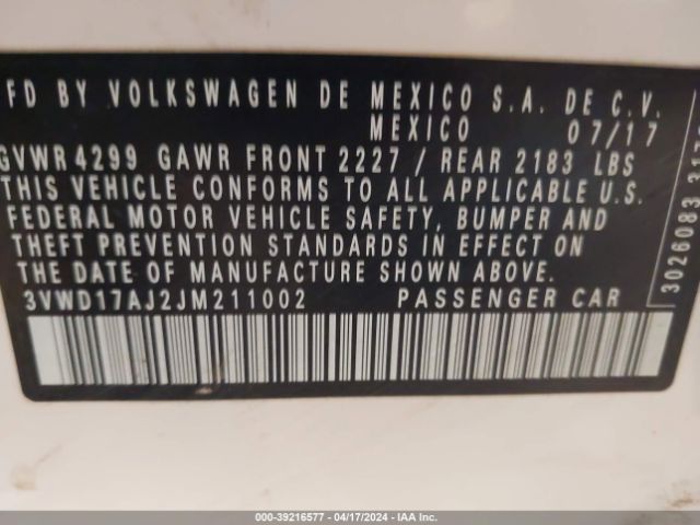 Photo 8 VIN: 3VWD17AJ2JM211002 - VOLKSWAGEN JETTA 