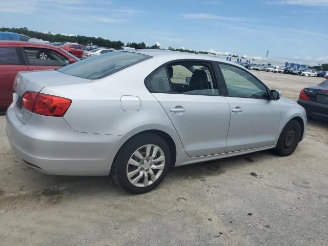 Photo 2 VIN: 3VWD17AJ3EM400831 - VOLKSWAGEN JETTA SE 