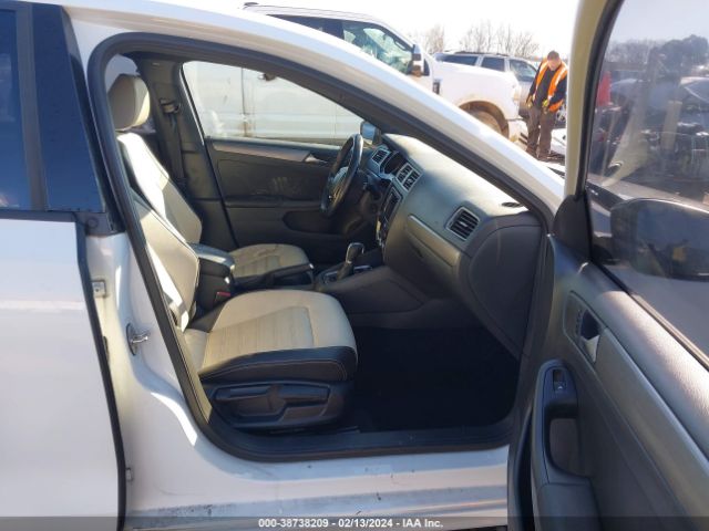 Photo 4 VIN: 3VWD17AJ3GM299437 - VOLKSWAGEN JETTA 