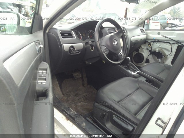 Photo 4 VIN: 3VWD17AJ4EM384249 - VOLKSWAGEN JETTA SEDAN 