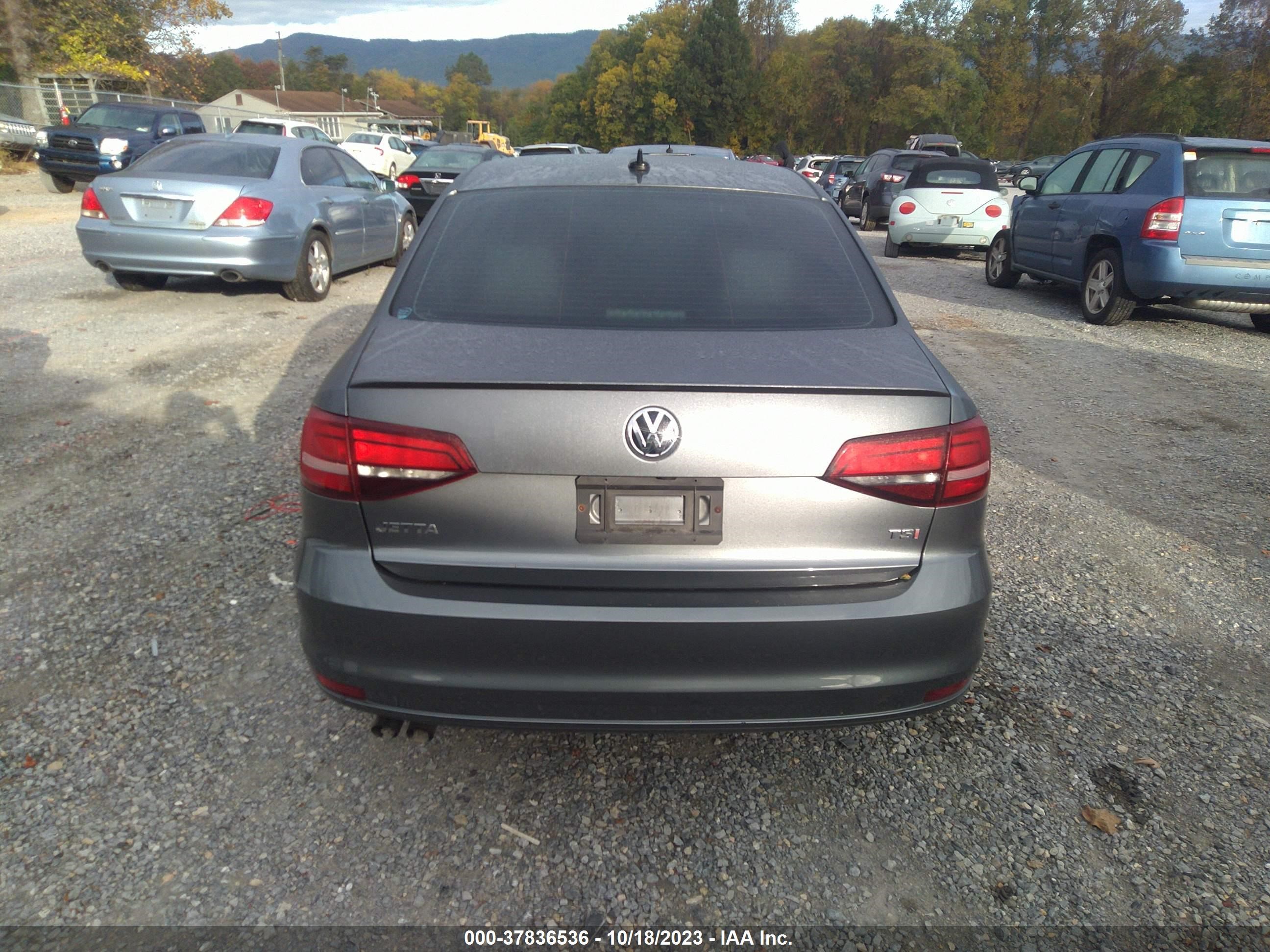 Photo 15 VIN: 3VWD17AJ4GM410352 - VOLKSWAGEN JETTA 