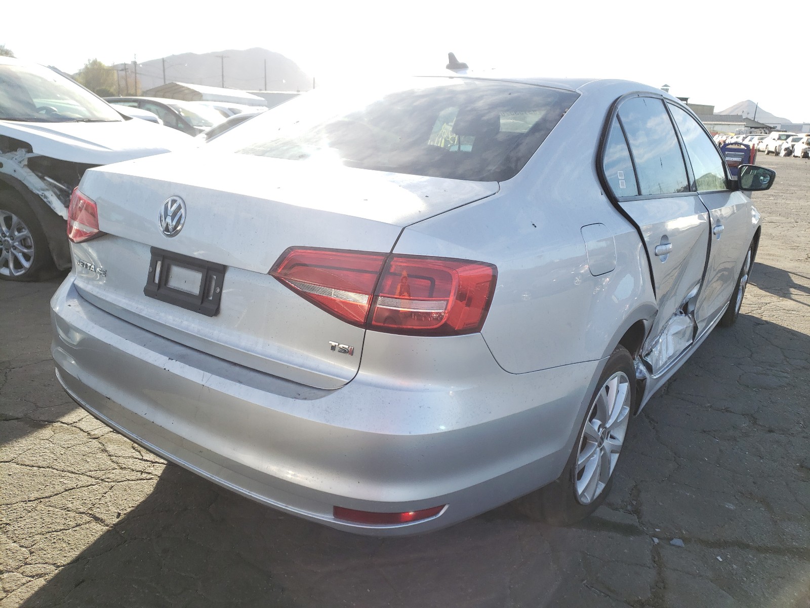 Photo 3 VIN: 3VWD17AJ5FM329116 - VOLKSWAGEN JETTA SE 