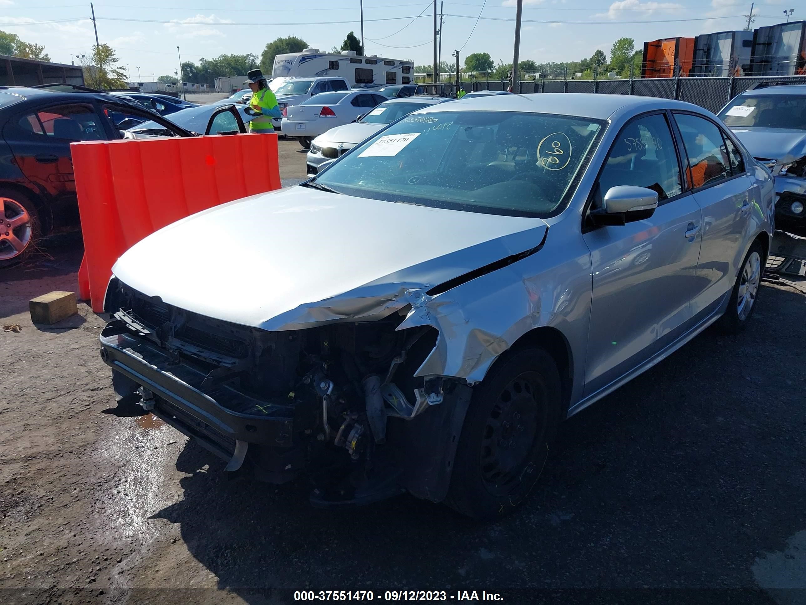 Photo 1 VIN: 3VWD17AJ6EM247605 - VOLKSWAGEN JETTA 