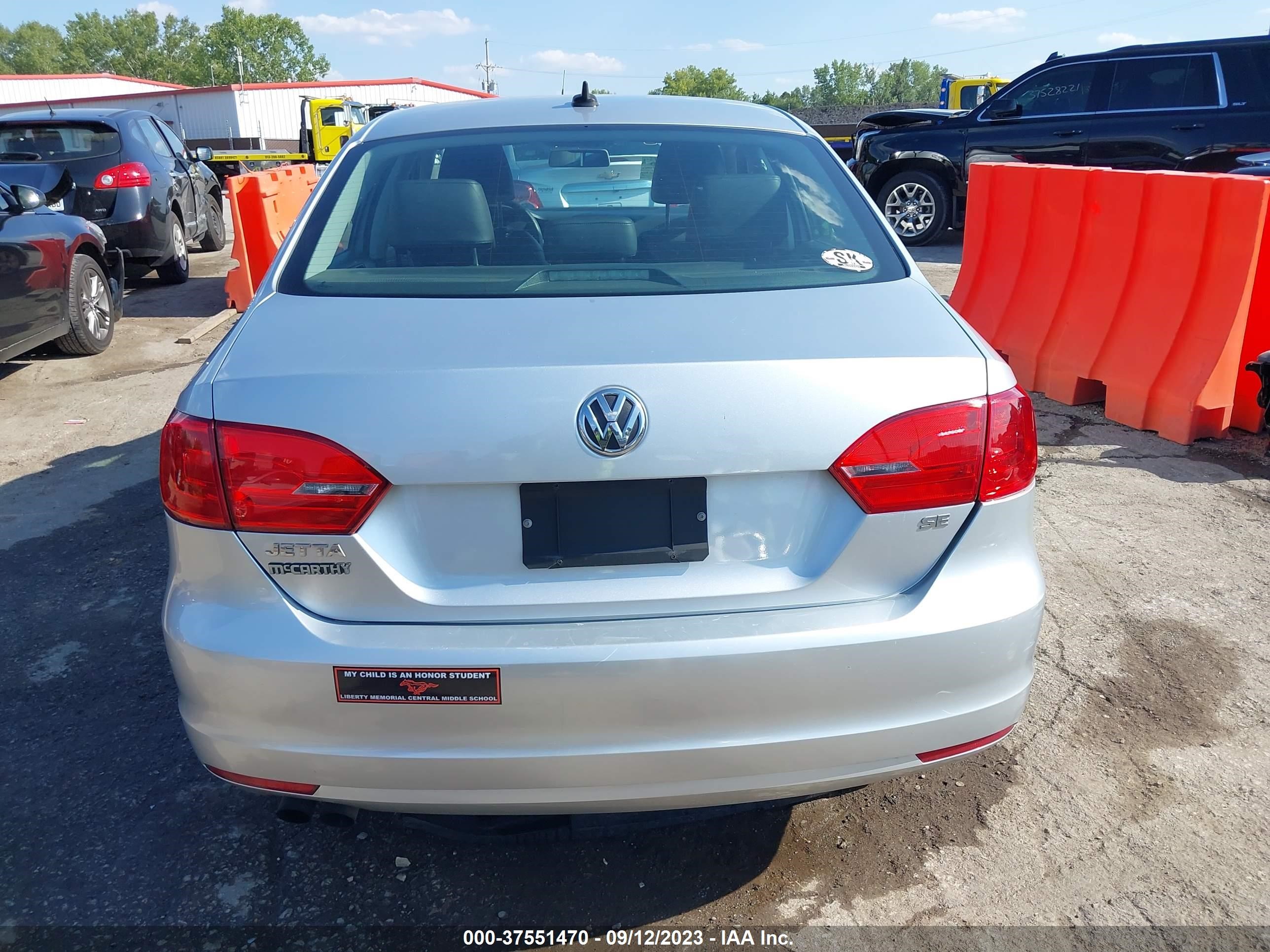 Photo 16 VIN: 3VWD17AJ6EM247605 - VOLKSWAGEN JETTA 