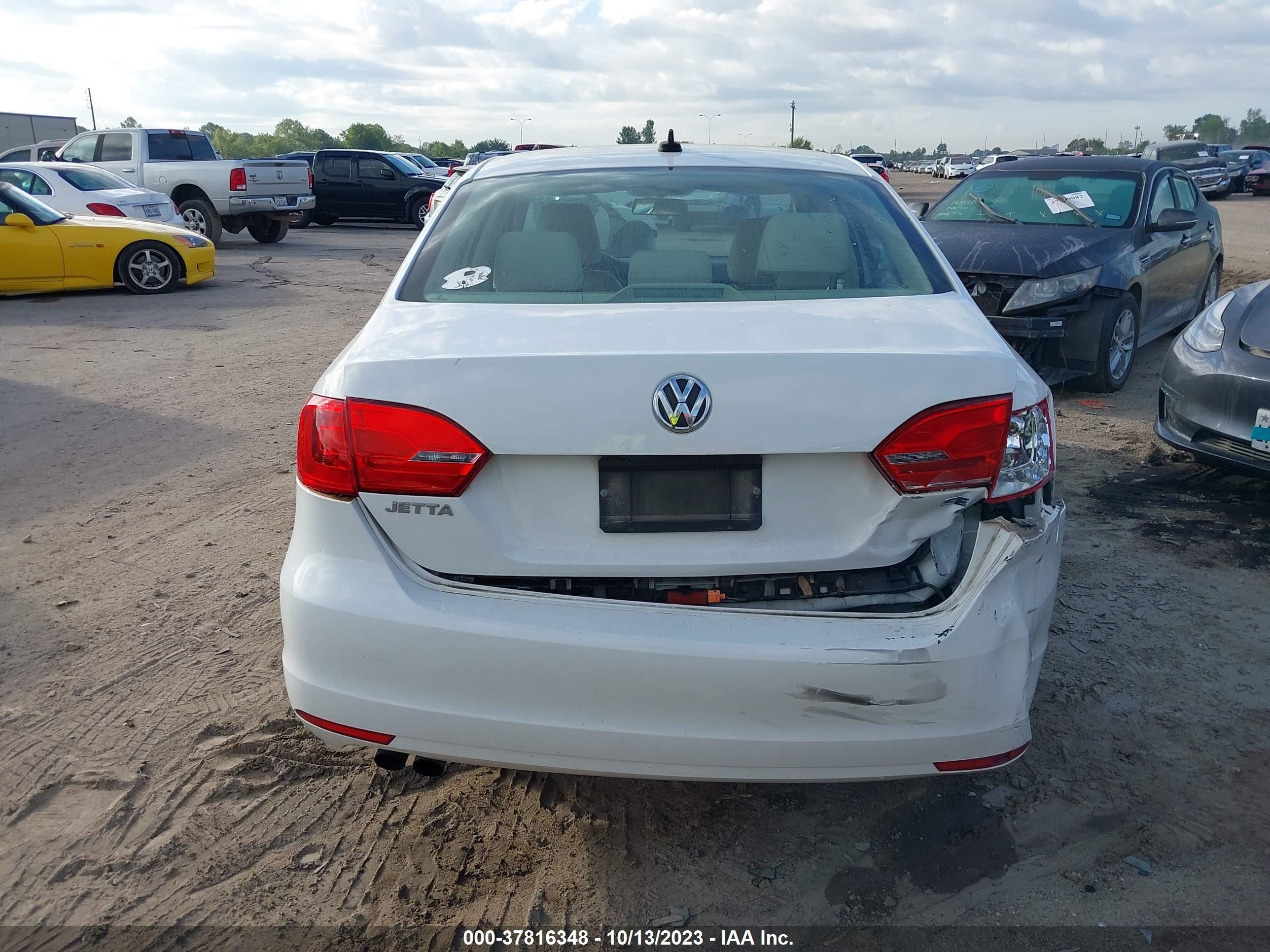 Photo 15 VIN: 3VWD17AJ7EM354534 - VOLKSWAGEN JETTA 