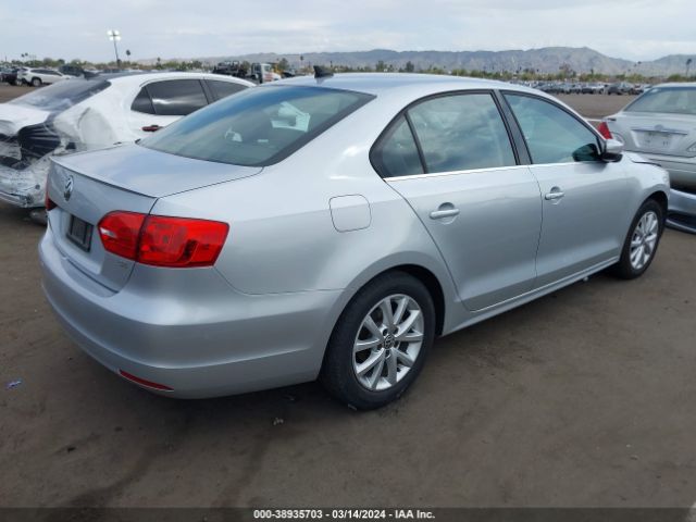 Photo 3 VIN: 3VWD17AJ7EM390868 - VOLKSWAGEN JETTA 