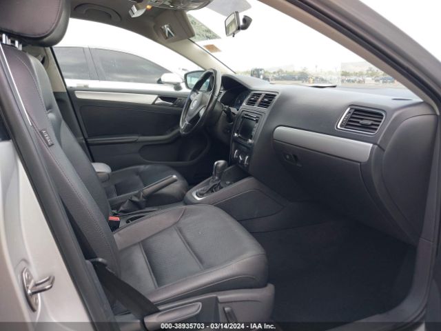 Photo 4 VIN: 3VWD17AJ7EM390868 - VOLKSWAGEN JETTA 